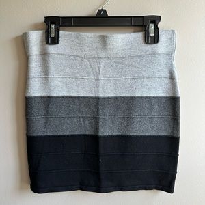 Forever 21 three toned stretchy mini skirt